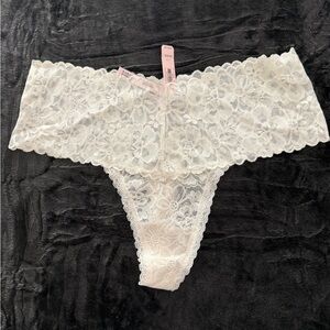 Victoria's Secret Floral Lace Panties in Cream